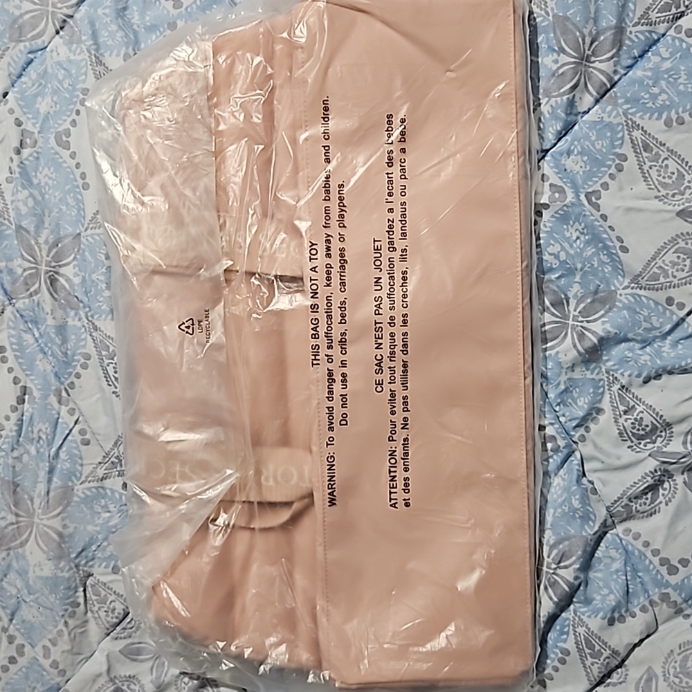 Victoria's Secret NWT Dome Duffle light pink - Picture 5 of 9